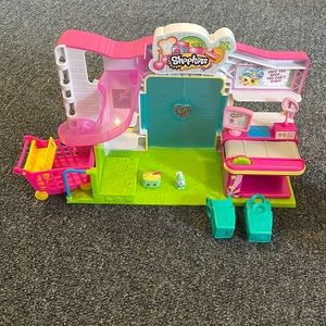 Shopkins grocery store